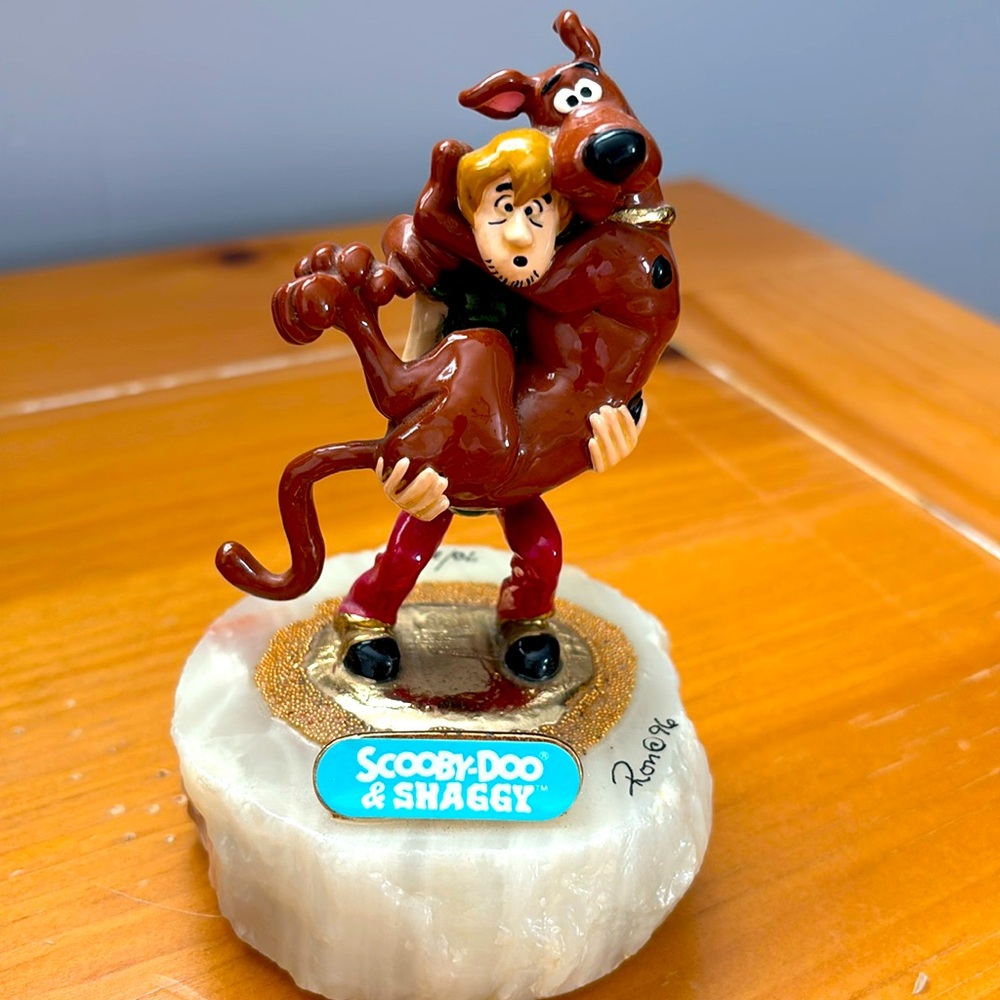 RON LEE NUMBERED SCOOBY-DOO & SHAGGY COLLECTIBLE STATUE